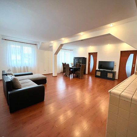 Flh - Mira Apartments Sibiu Luaran gambar